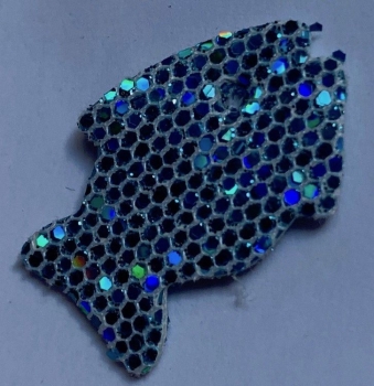 Fisch blau irisierend